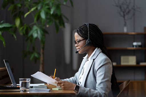 Spécialistes de l’Expérience Client : Pourquoi Ils Sont Essentiels Pour la Réussite des Entreprises